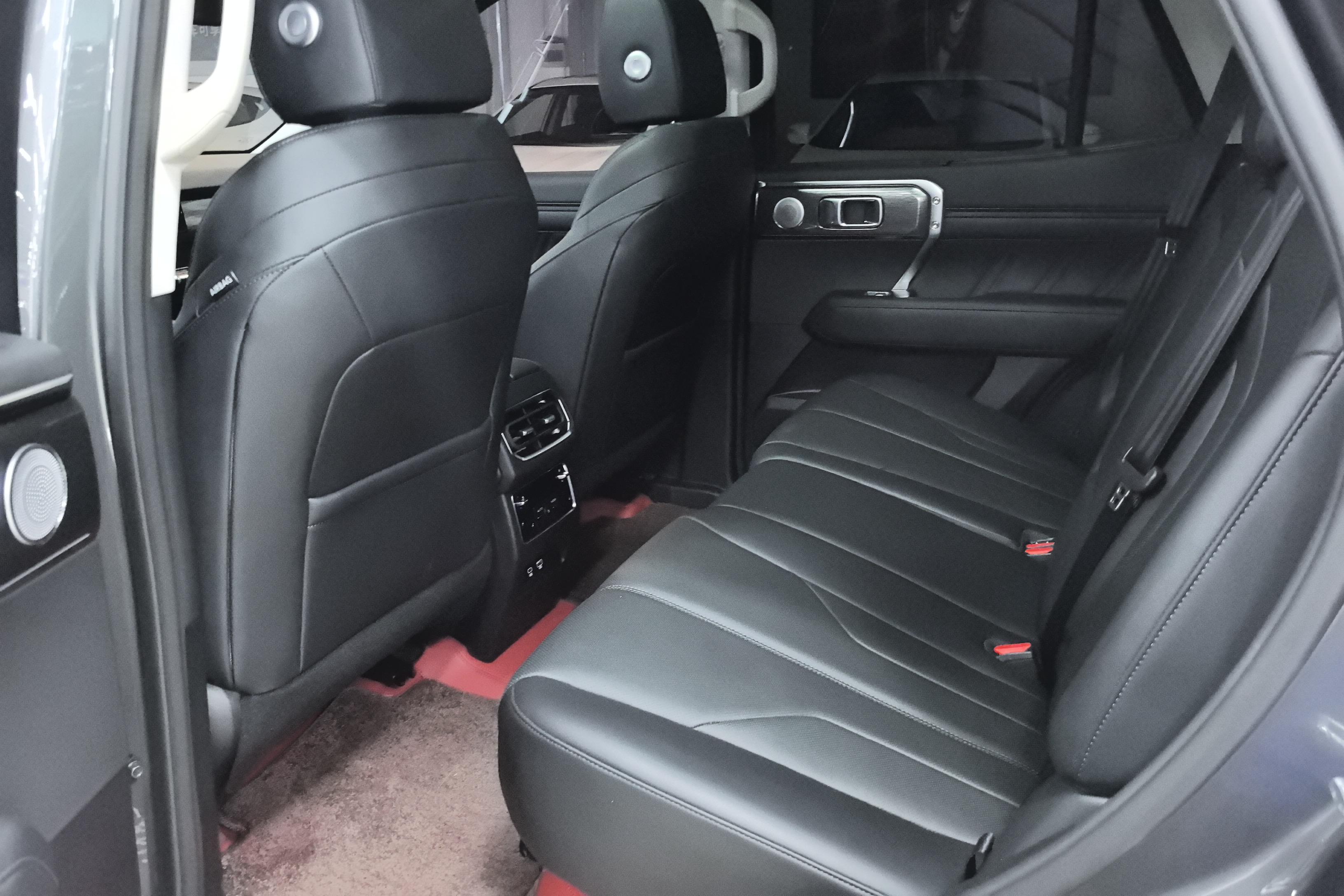 Tank 400 2024 car image #14