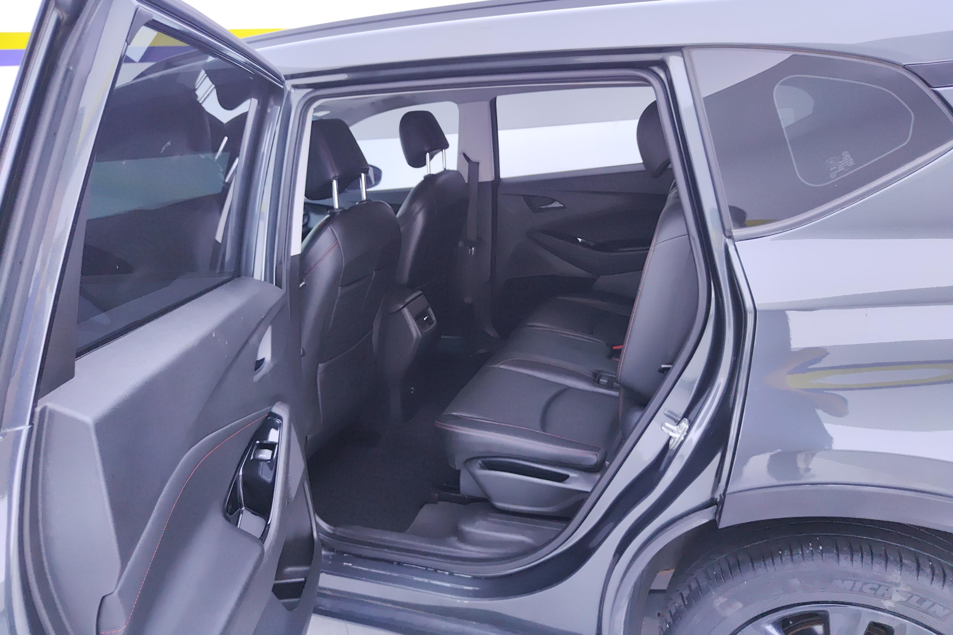 Chevrolet Orlando 2018 #14 Chevrolet Orlando 2018 car image #14