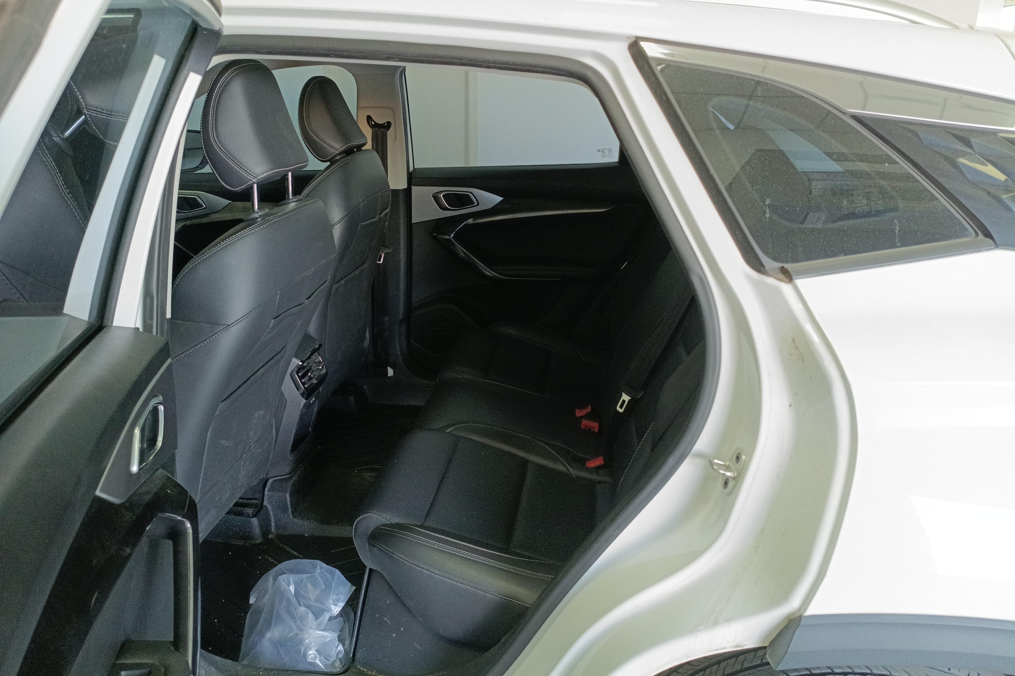 MG ES5 2021 car image #14