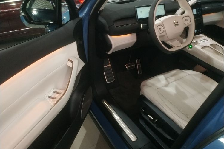 蔚来 蔚来ES7 2024 汽车图片 #14