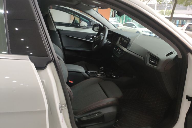 BMW 2 Series (Imported) 2024 #14 BMW 2 Series (Imported) 2024 car image #14