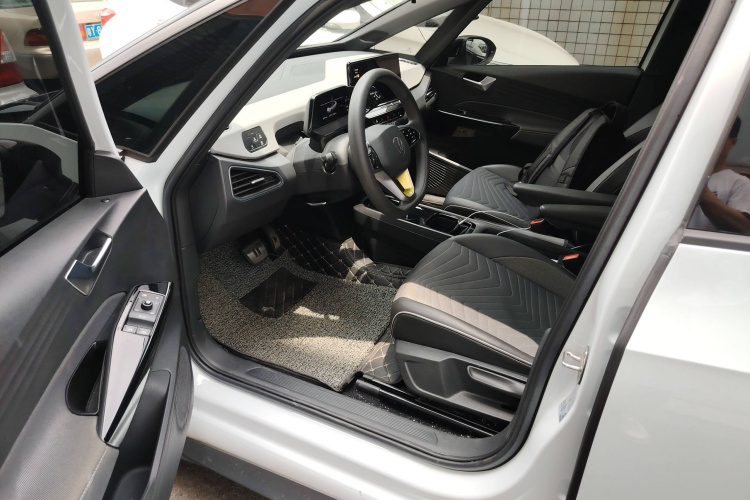 Volkswagen ID.3 2023 #14 Volkswagen ID.3 2023 car image #14