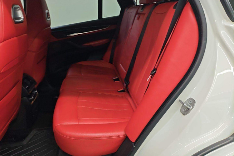 BMW X5 M 2016 car image #14