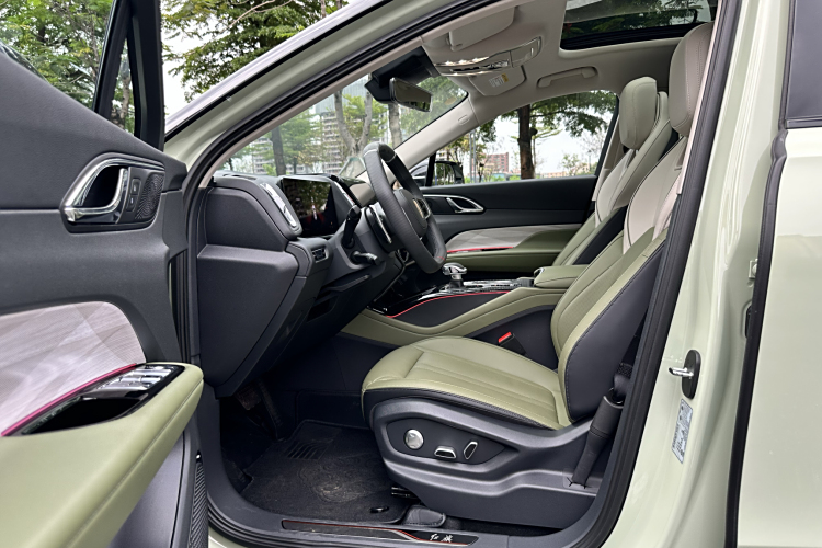 HongQi HS3 2023 car image #14