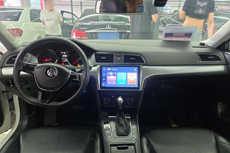 Volkswagen Lamando 2018 immagine di auto #14