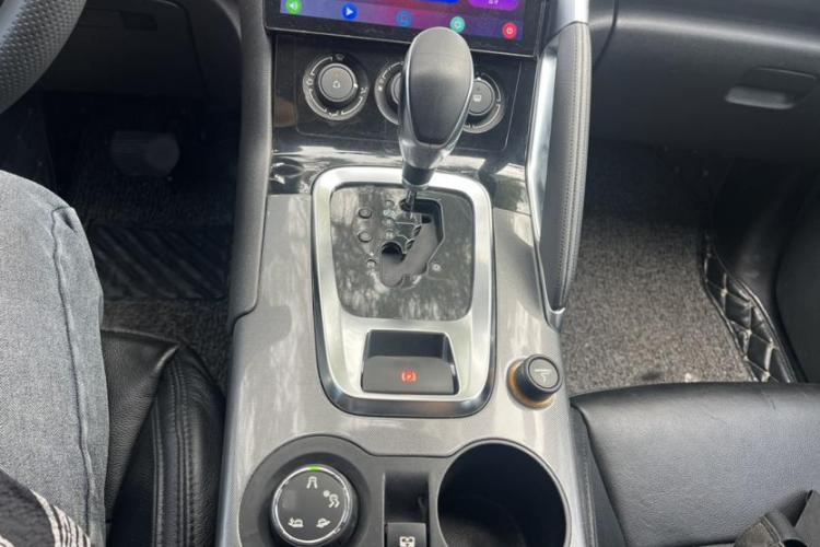 Peugeot 3008 2017 car image #14