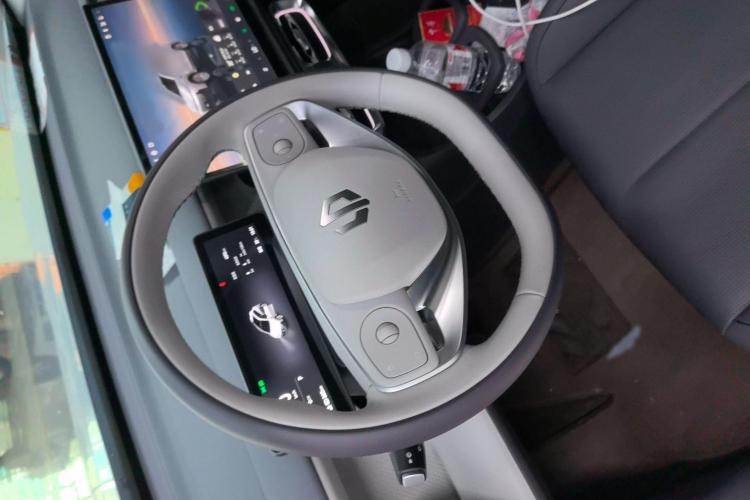 零跑汽车 零跑B10 2025 汽车图片 #14