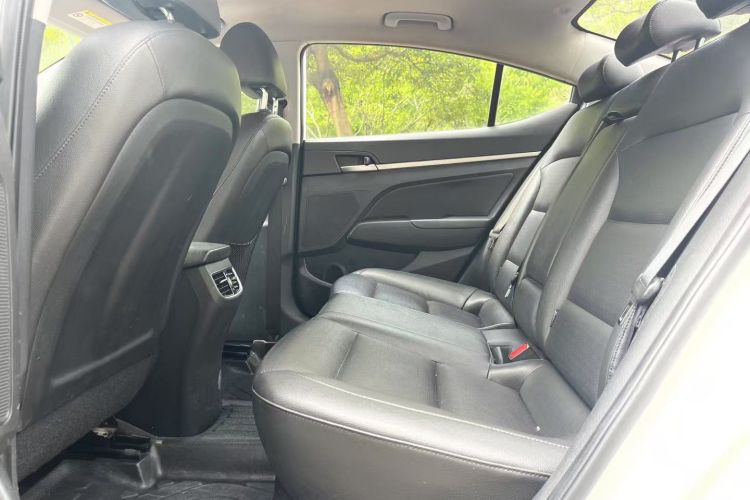 Hyundai Elantra AD 2019 car image #14