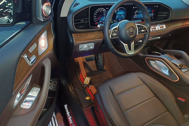 Mercedes-Benz GLE Class New Energy 2023 car image #14