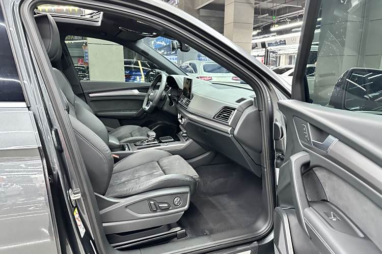 Audi Q5L Sportback 2021 #14 Audi Q5L Sportback 2021 car image #14