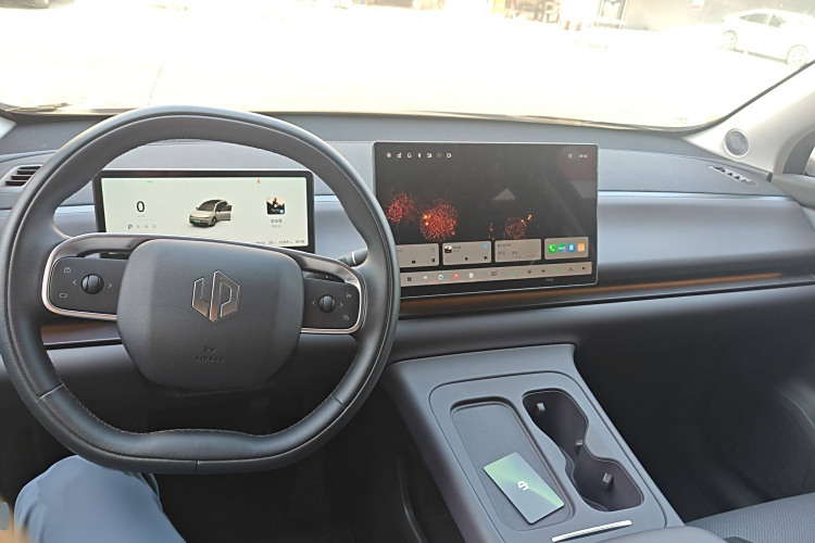 零跑汽车 零跑C10 2024 汽车图片 #14