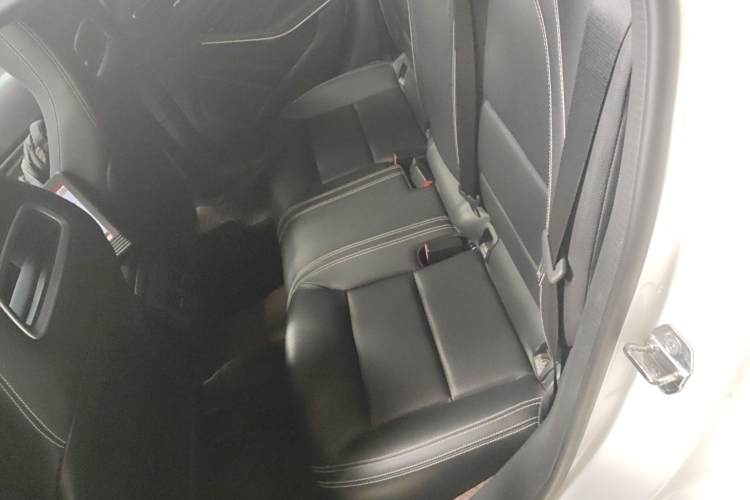 Mercedes-Benz GLA Class (Imported) 2019 car image #14