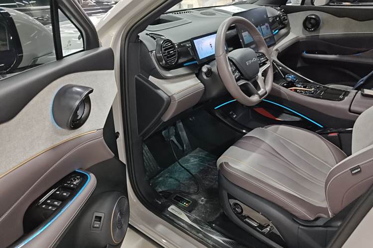 BYD Frigate 07 2023 immagine di auto #14