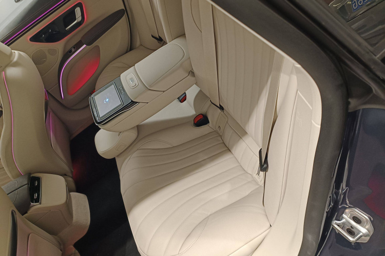 Mercedes-Benz EQS Class 2021 car image #14