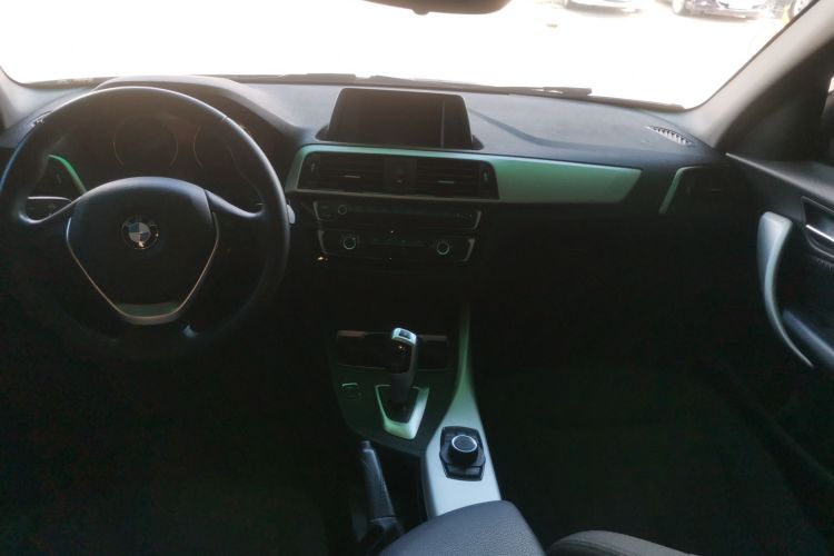 BMW 1 Series (Imported) 2019 #14 BMW 1 Series (Imported) 2019 car image #14