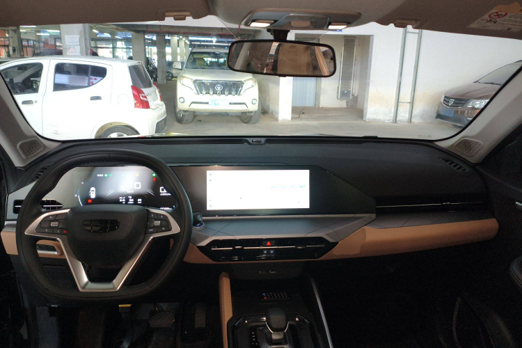 GEELY OkavangoPRO 2024 #14 GEELY OkavangoPRO 2024 car image #14