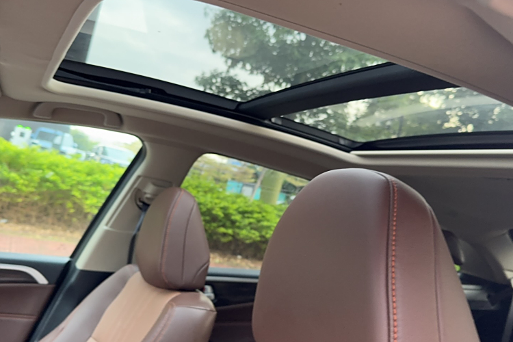 Honda Jade 2017 car image #14