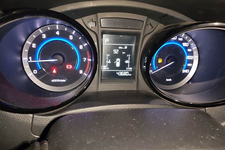 Changan CS15 EV 2016 #14 Changan CS15 EV 2016 immagine di auto #14