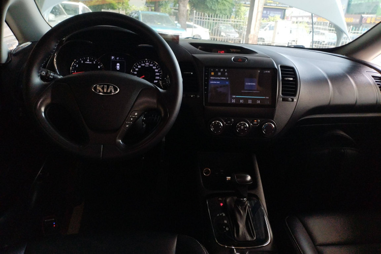 Kia K3 2017 #14 Kia K3 2017 car image #14