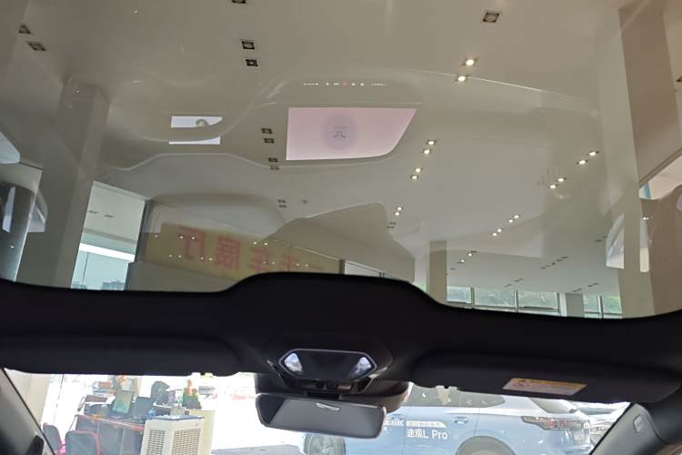 HongQi TianGong 08 #14 HongQi TianGong 08 car image #14