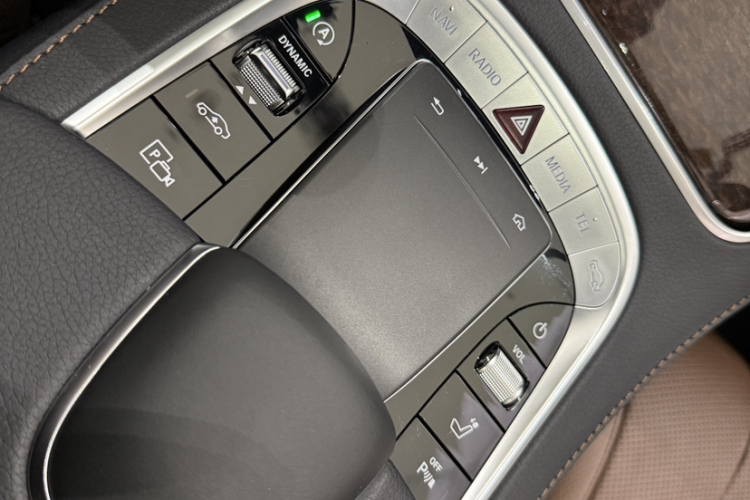 Mercedes-Benz S Class 2019 car image #14