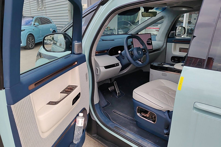 Zeekr MIX 2024 car image #14