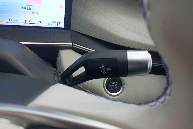 GEELY PrefaceL 2023 car image #14