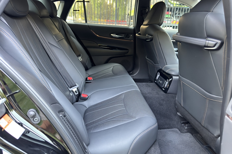 Toyota Mirai 2023 immagine di auto #14