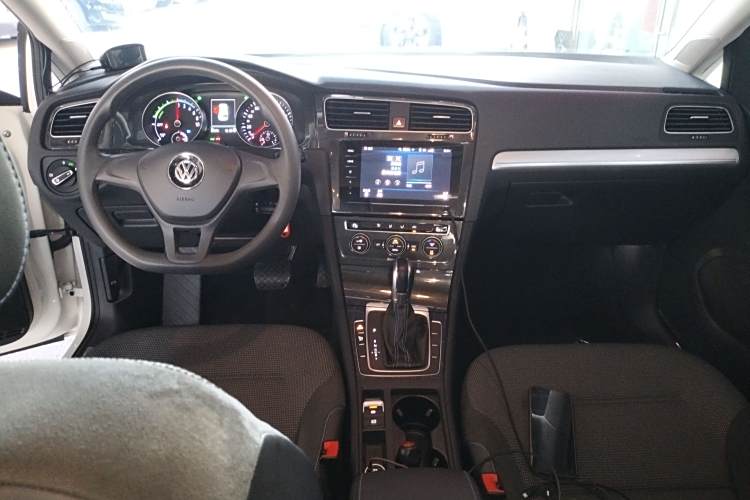 Volkswagen Golf Pure Electric 2020 #14 Volkswagen Golf Pure Electric 2020 image de voiture #14