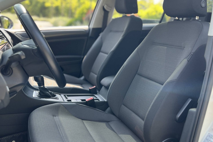 Volkswagen Golf (Imported) 2020 immagine di auto #14