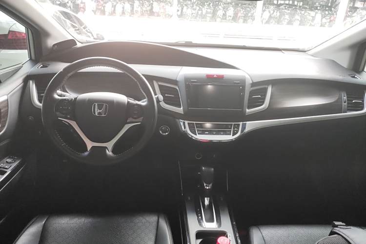 Honda Jade 2019 car image #14