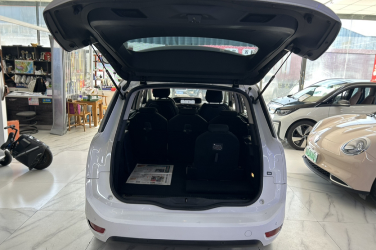 Citroen C4 PICASSO 2017 صورة سيارة #14