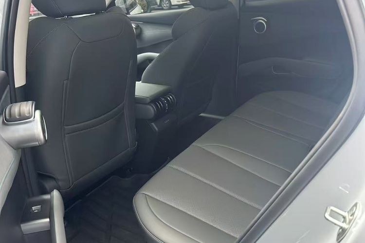 比亚迪 元PLUS 2025 汽车图片 #14