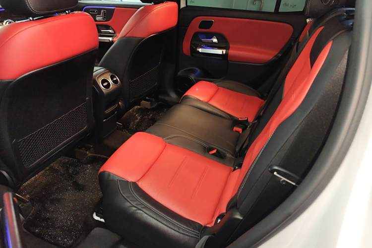 Mercedes-Benz GLB AMG 2020 immagine di auto #14