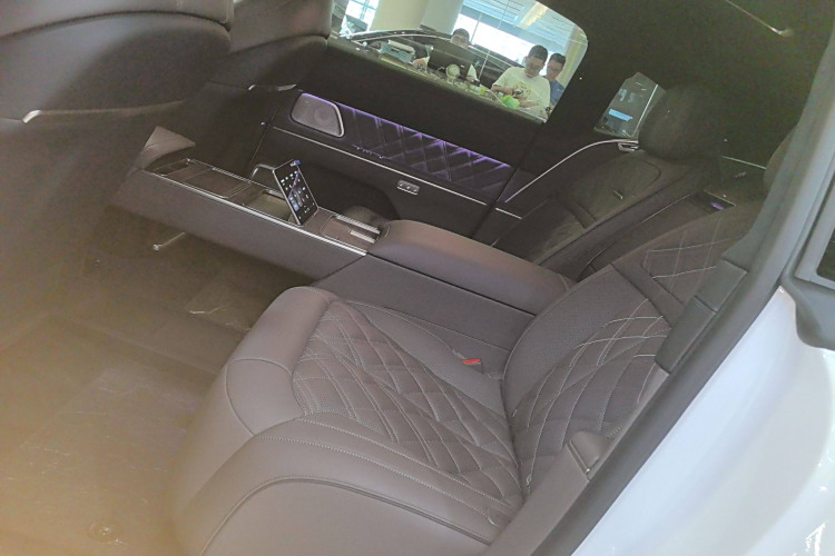 NIO ET9 2024 image de voiture #14