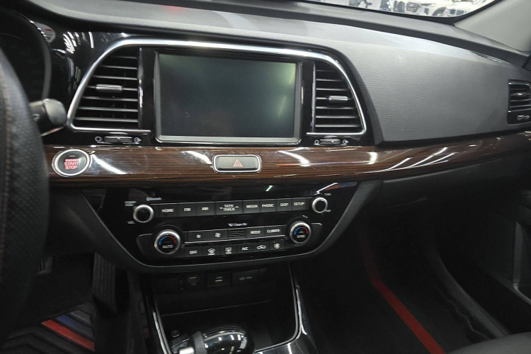 Kia K5 2018 imagen de coche #14