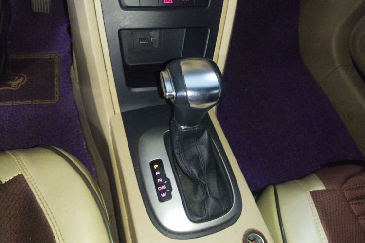 Roewe 350 2015 imagen de coche #14