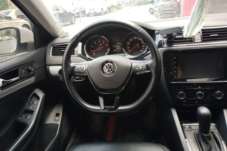 Volkswagen Sagitar 2017 #14 Volkswagen Sagitar 2017 imagem de carro #14
