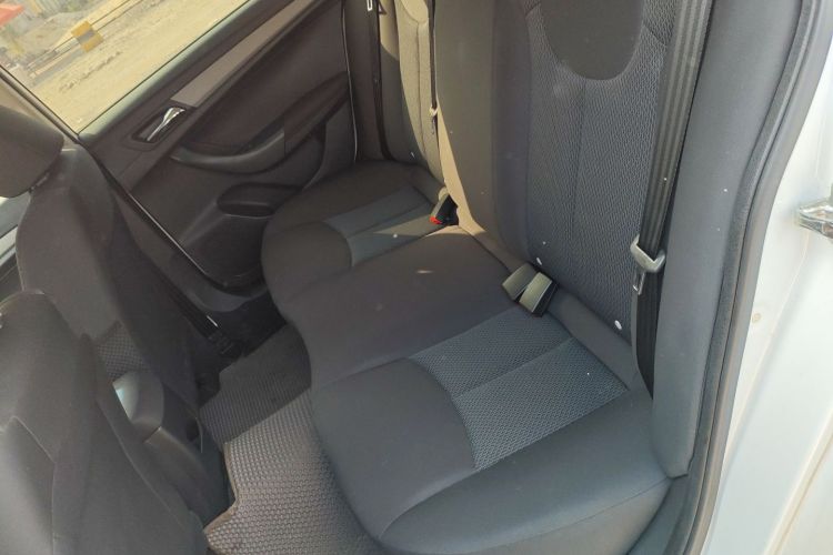 Roewe 360 2016 изображение автомобиля #14