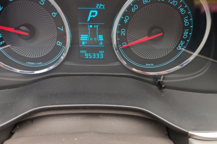 Chevrolet Lova 2016 immagine di auto #14