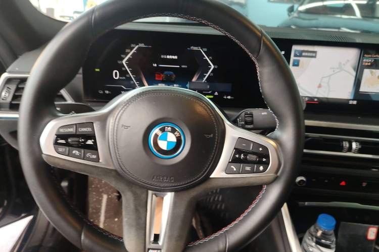 BMW i4 M50 2023 #14 BMW i4 M50 2023 car image #14