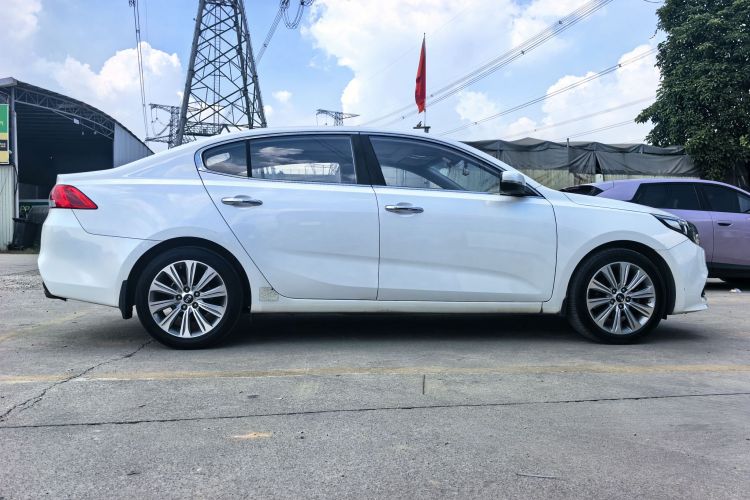 起亚 起亚K4 2016 汽车图片 #14