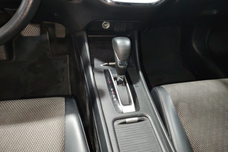 Honda Jade 2018 immagine di auto #14