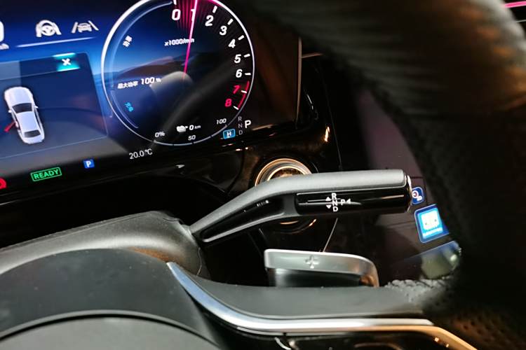 Mercedes-Benz E Class New Energy 2024 car image #14