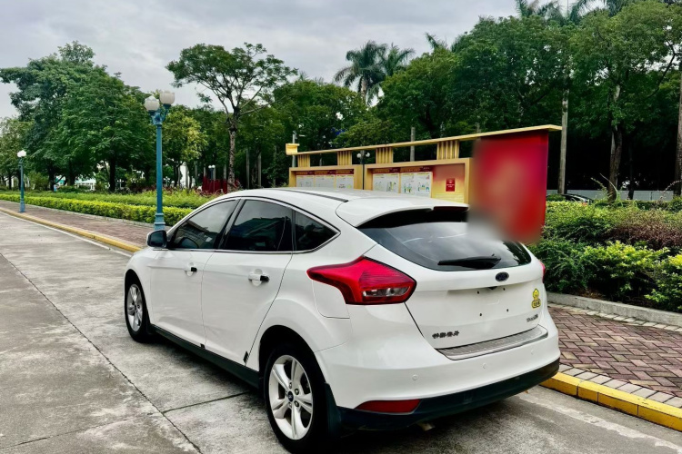 Ford Focus 2018 car image #14