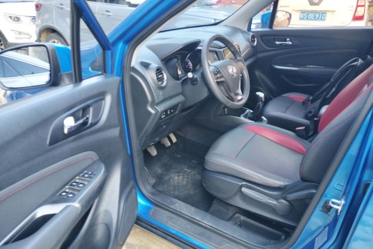 Changan CS15 EV 2017 #14 Changan CS15 EV 2017 imagen de coche #14