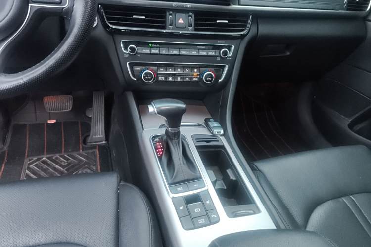 起亚 起亚K5新能源 2019 汽车图片 #14