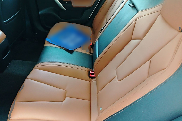 MG GT 2018 car image #14