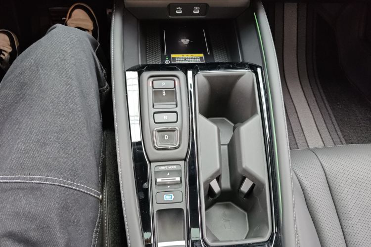 Honda Accord New Energy 2023 car image #14