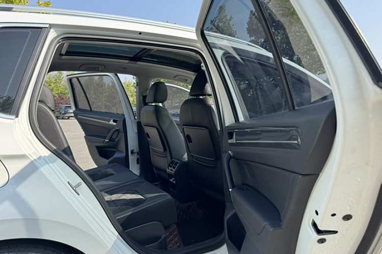 大众 高尔夫·嘉旅 2018 #14 大众 高尔夫·嘉旅 2018 汽车图片 #14